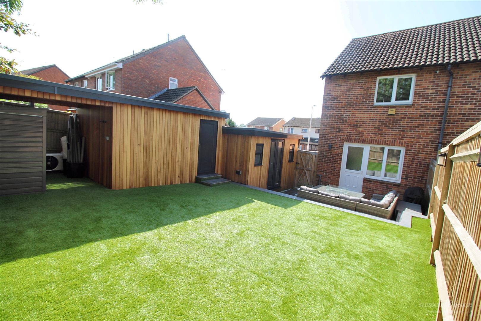 Latimer Drive, Calcot, Reading